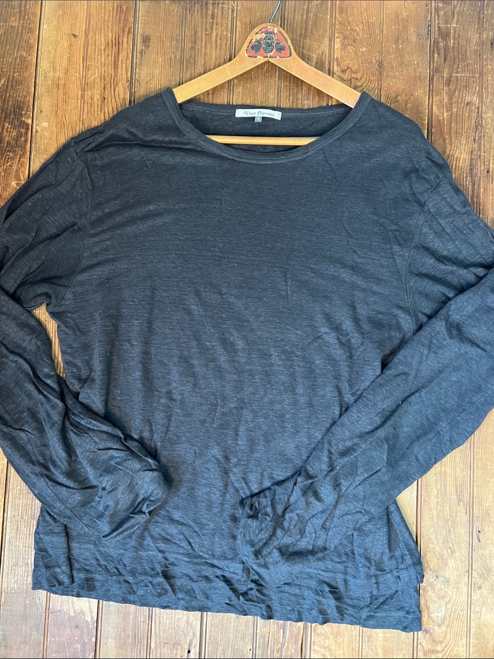 Vlas Blomme Long Sleeve Crewneck linen Tee - Charcoal Gray unisex